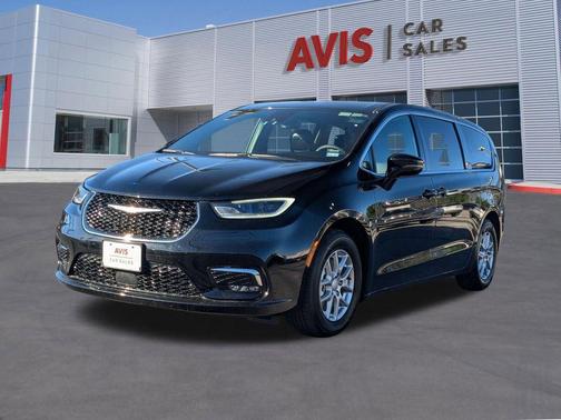 2025 Chrysler Pacifica L