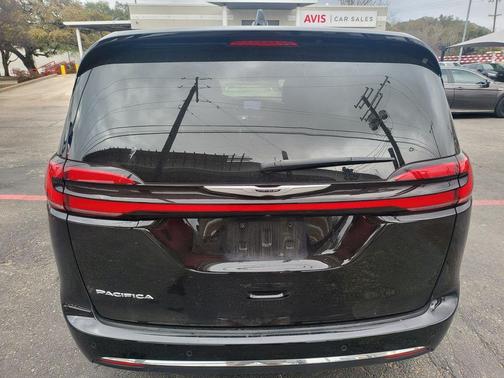 2025 Chrysler Pacifica L