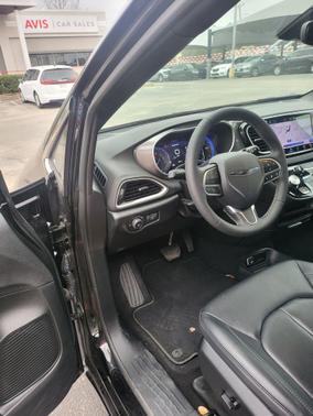 2025 Chrysler Pacifica L