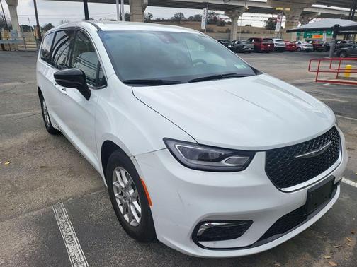 2025 Chrysler Pacifica L