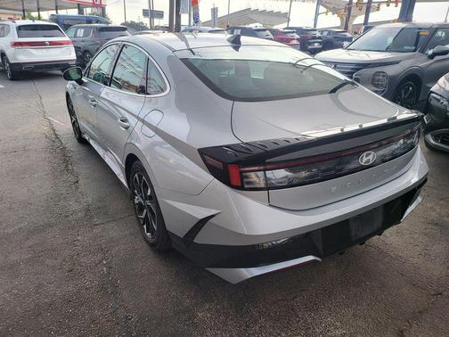 Aero Silver 2025 Hyundai SONATA SEL