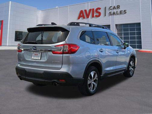 Ice Silver Metallic 2025 Subaru Ascent Premium 7-Passenger