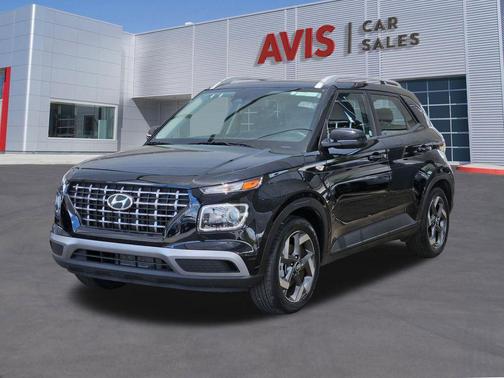 Onyx Black 2025 Hyundai VENUE SEL