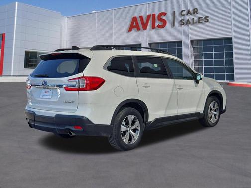 Crystal White Pearl 2025 Subaru Ascent Premium 7-Passenger