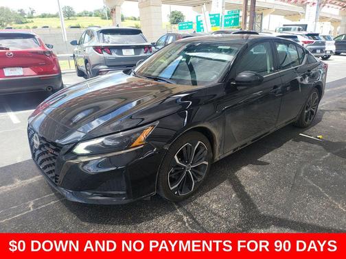 Super Black Clearcoat 2025 Nissan Altima SR FWD