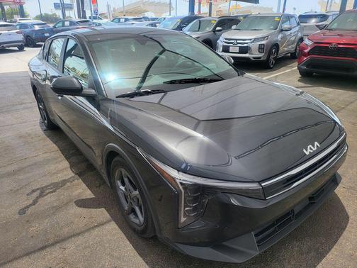 Interstellar Gray 2025 Kia K4 LXS