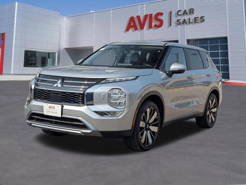 Alloy Silver Metallic 2025 Mitsubishi Outlander SE 2.5 S-AWC