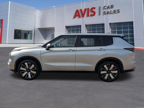 Alloy Silver Metallic 2025 Mitsubishi Outlander SE 2.5 S-AWC