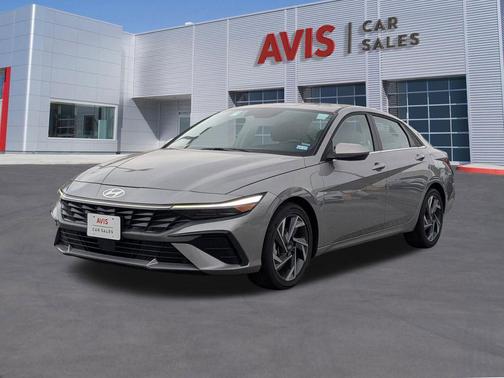 Fluid Metal 2025 Hyundai ELANTRA SEL