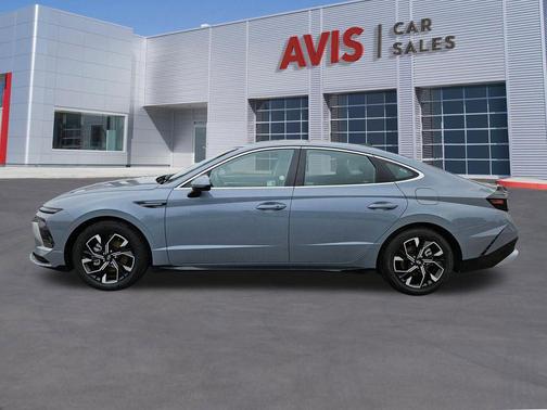 Transmission Blue 2025 Hyundai SONATA SEL