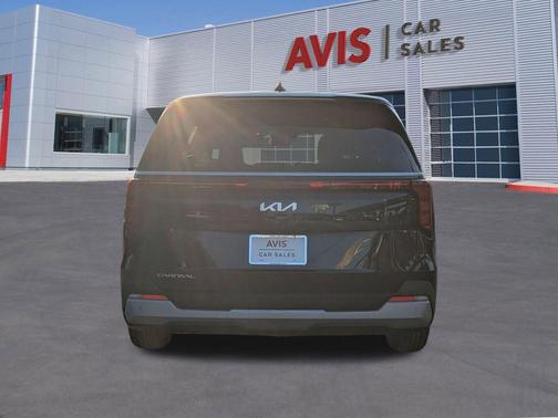 2025 Kia Carnival LXS