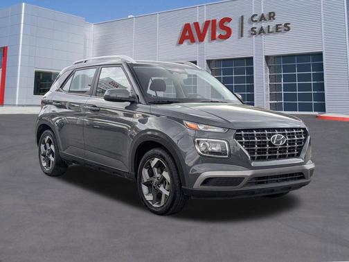 2025 Hyundai VENUE SEL