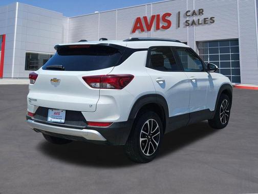 Summit White 2025 Chevrolet Trailblazer LT