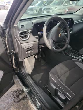 Black Metallic 2025 Chevrolet Trailblazer LT