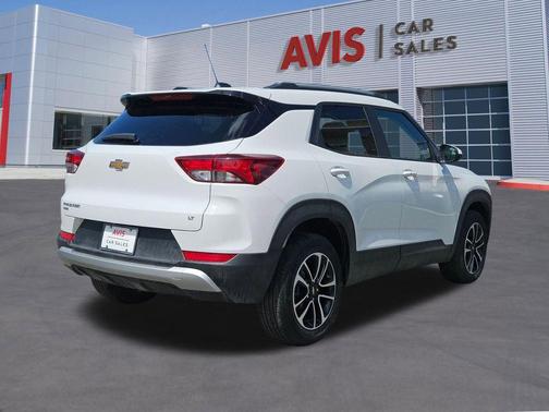 Summit White 2025 Chevrolet Trailblazer LT