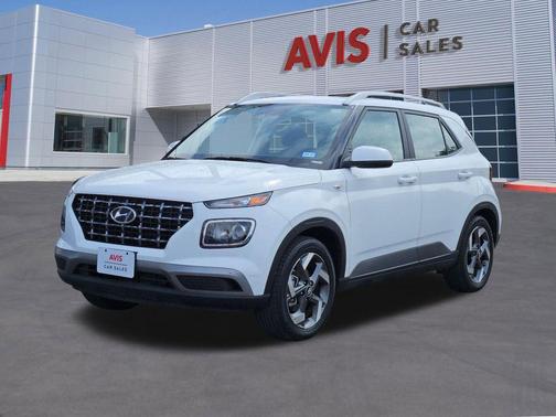 Lunar White 2025 Hyundai VENUE SEL