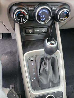 Lunar White 2025 Hyundai VENUE SEL