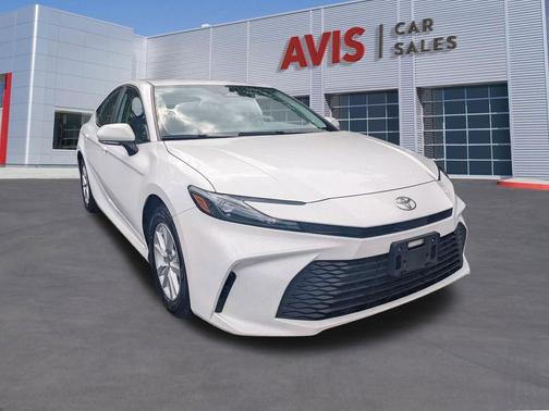 Ice Cap 2025 Toyota Camry LE