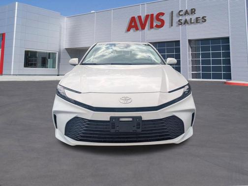 Ice Cap 2025 Toyota Camry LE