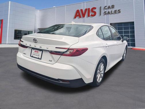 Ice Cap 2025 Toyota Camry LE