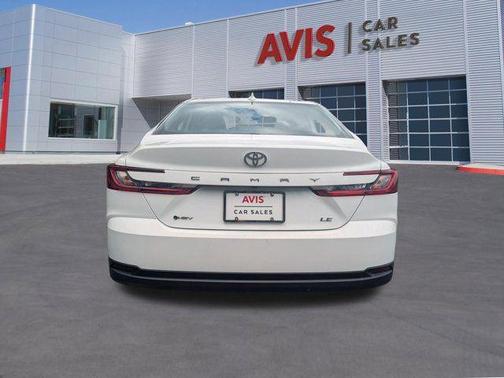 Ice Cap 2025 Toyota Camry LE