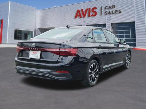Deep Black Pearl 2025 Volkswagen Jetta 1.5T Sport