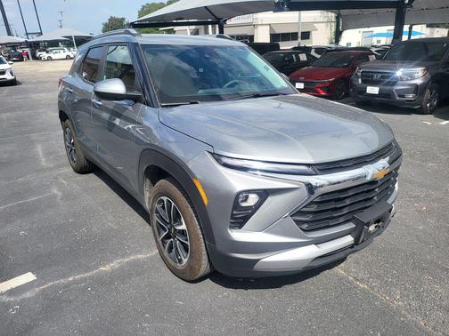 Sterling Gray Metallic 2025 Chevrolet Trailblazer LT