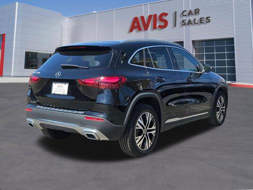Black Metallic 2025 Mercedes-Benz GLA 250 4MATIC
