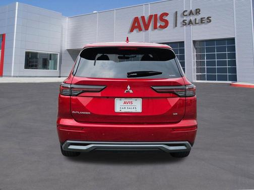 Red Diamond 2025 Mitsubishi Outlander SE 2.5 S-AWC