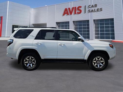 2024 Toyota 4Runner TRD Off Road