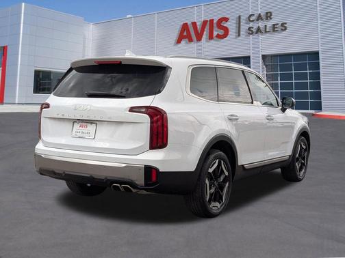 Glacial White Pearl 2025 Kia Telluride S