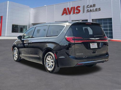 2025 Chrysler Pacifica L