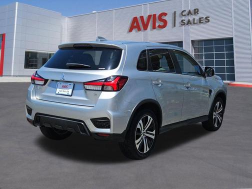 Alloy Silver Metallic 2025 Mitsubishi Outlander Sport SE