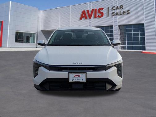 Snow White Pearl 2025 Kia K4 LXS