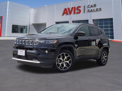 Diamond Black Crystal Pearlcoat 2025 Jeep Compass Limited