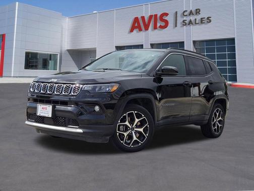 Diamond Black Crystal Pearlcoat 2025 Jeep Compass Limited