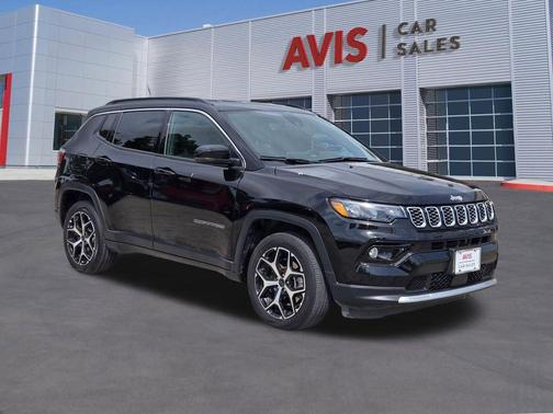 Diamond Black Crystal Pearlcoat 2025 Jeep Compass Limited