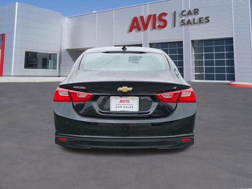 Mosaic Black Metallic 2024 Chevrolet Malibu FWD 1LT