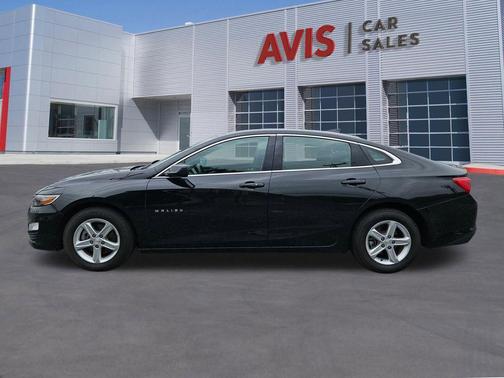 Mosaic Black Metallic 2024 Chevrolet Malibu FWD 1LT