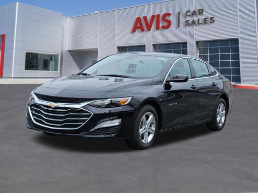 Mosaic Black Metallic 2024 Chevrolet Malibu FWD 1LT