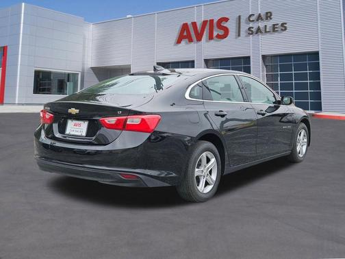 Mosaic Black Metallic 2024 Chevrolet Malibu FWD 1LT