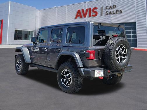Granite Crystal Metallic Clearcoat 2025 Jeep Wrangler Rubicon