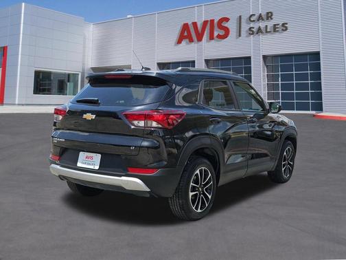 Mosaic Black Metallic 2025 Chevrolet Trailblazer LT