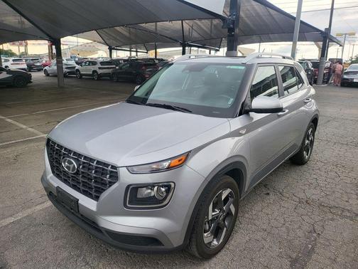 Shimmering Silver 2025 Hyundai VENUE SEL