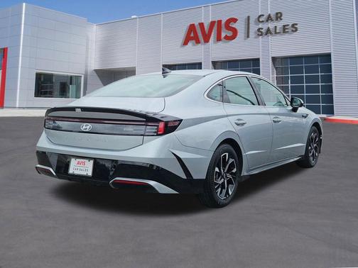 Aero Silver 2025 Hyundai SONATA SEL