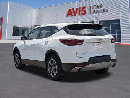 Summit White 2025 Chevrolet Blazer 2LT