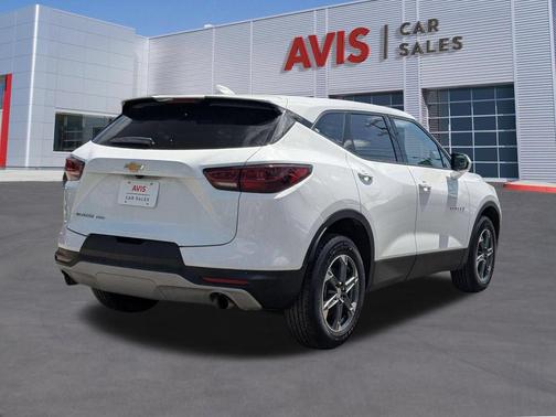 Summit White 2025 Chevrolet Blazer 2LT