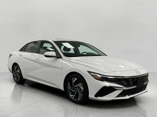 White 2025 Hyundai ELANTRA SEL Convenience