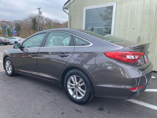2017 Hyundai SONATA SE