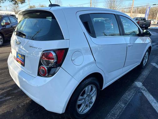 2016 Chevrolet Sonic LT